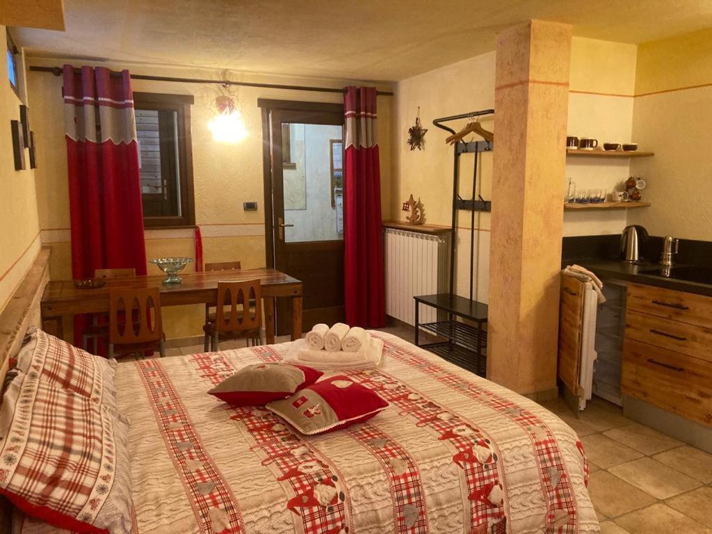 Baita Arianna Apartman Colle Colle Sestriere Kültér fotó